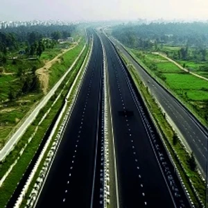 250m Wide Expressway